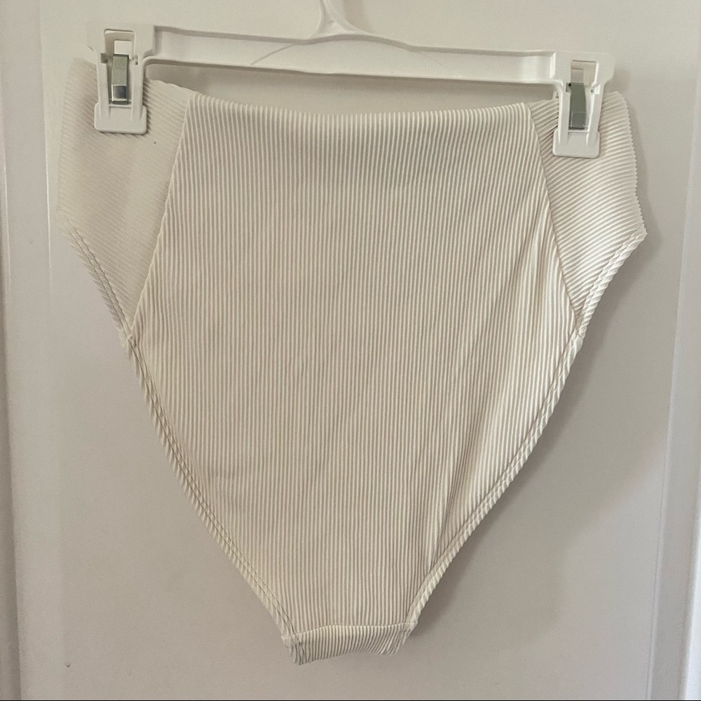 Old navy ribbed two piece swim suit - Picture 9 of 10